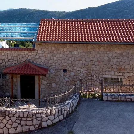 Anica Holiday home *